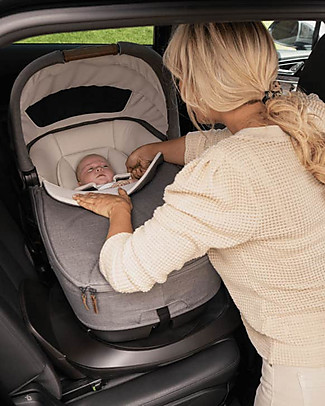 Nuna Navicella Cari Next per Passeggino e in Auto - 0-6 Mesi - Caviar - Compatibile con Base Next - Leggera Sicura e Trasportabile
 Carrozzine e Navicelle