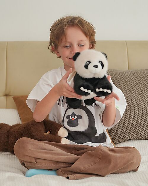 One Love Plush Peluche Peng il Panda - il Peluche che ti Abbraccia - 32 x 13 x 14 cm - 100% Materiali Riciclati Peluche