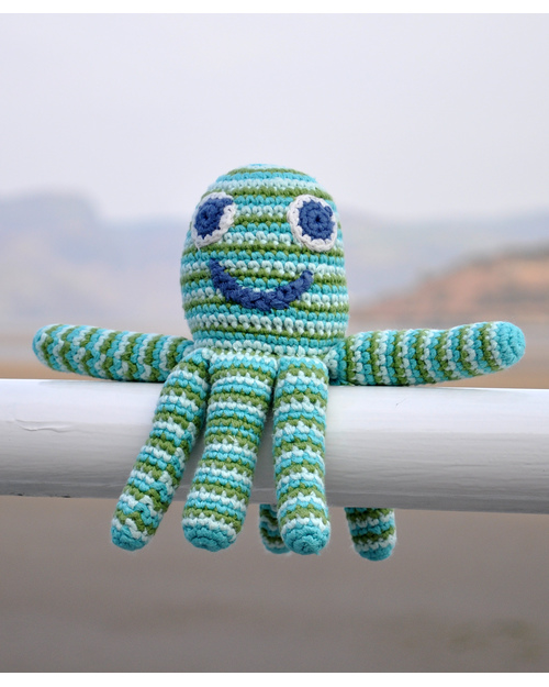 Pebble Piovra Verde - Pupazzino con Sonaglio (Altezza 15 cm) - Fair Trade Sonagli