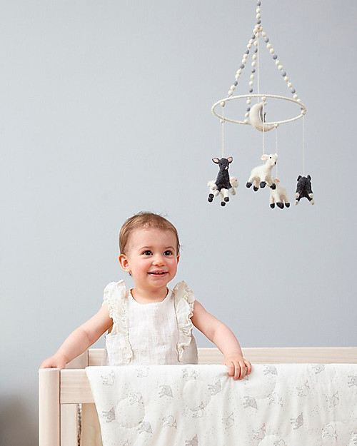 Pehr Giostrina per Neonato fatta a Mano - Agnellini - 100% Lana - Coloranti AZO-Free Giostrine