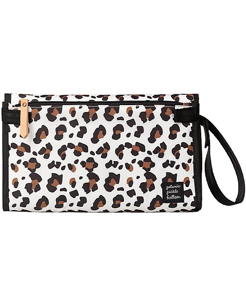 Petunia Pickle Bottom Pochette Porta Pannolini con Fasciatoio - Leopardata - Accessorio Trendy per ogni Mamma! Trousse e Pochette
