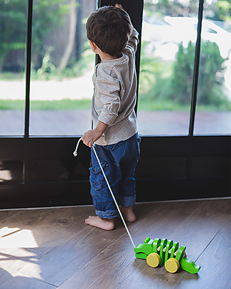 PlanToys Coccodrillo Click-Clack, Giocattolo da Tirare in Legno - Ecologico e divertente! Giochi da Tirare e Spingere