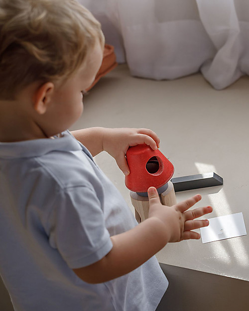 PlanToys Razzo Spaziale in Legno - con Figure da Abbinare Correttamente Macchine e Trenini  in Legno