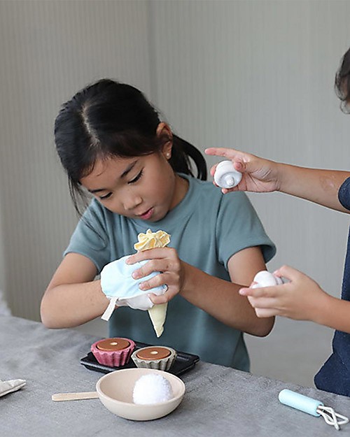 PlanToys Set Gioco in Legno Cupcakes - Divertente ed ecologico! Cibo Giocattolo