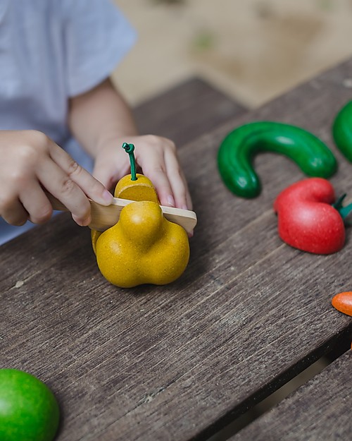 PlanToys Set Imperfetto di Frutta & Verdure in Legno - Insegna a Ridurre lo Spreco del Cibo Cibo Giocattolo