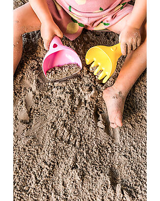 Quut Raki - Rastrello da Giardinaggio e Paletta da Spiaggia - Banana Pink Giochi da Spiaggia