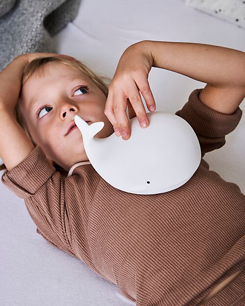 Rabbit & Friends Luce da Notte Balena in Morbido Silicone - Bianco - Con Telecomando Lampade da Notte