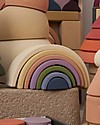 Raduga Grez Arco Impilabile in Legno - Bianco Fuori Colorato Dentro - Gioco Educativo Fatto a Mano per Stimolare il tuo Bambino Giochi Montessoriani