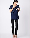 Seraphine Meredith, Top Premaman e Allattamento Elegante con Dettaglio Asimmetrico in Voile - Blu T-shirt