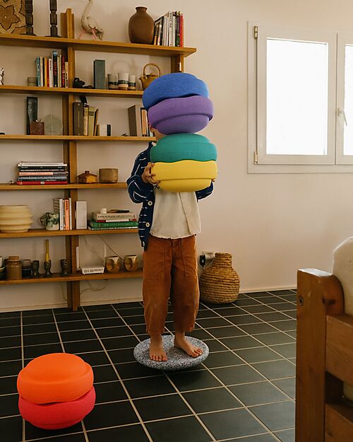 Stapelstein Set 6 Elementi Impilabili + Tavola - Winter Special Rainbow Set - Classic - Ideali per esercizi di equilibrio Giochi di Equilibrio_