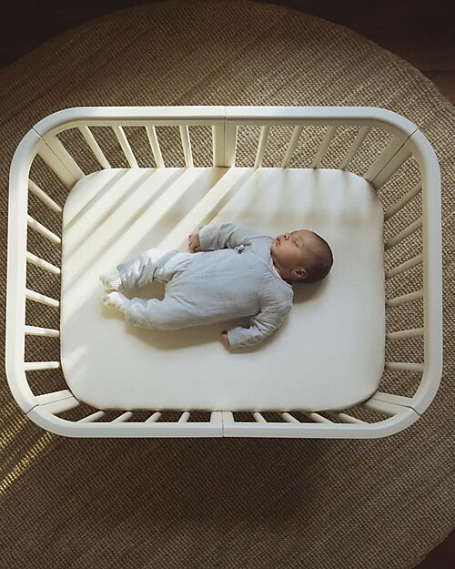 Stokke Culla Evolutiva Nighti Mini - Vanilla White - Legno di Faggio Lettini con Sbarre