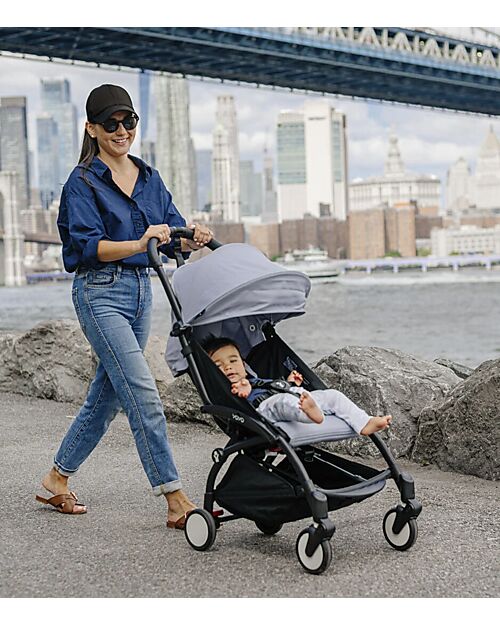 Stokke Passeggino BABYZEN YOYO 2 - Telaio Nero + Rivestimento Stone 6+ Passeggini Leggeri