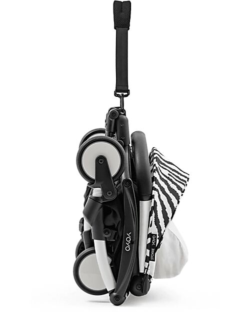 Stokke Passeggino YOYO3 Telaio Bianco e Seduta Zebra - Dai 6 Mesi Passeggini Leggeri