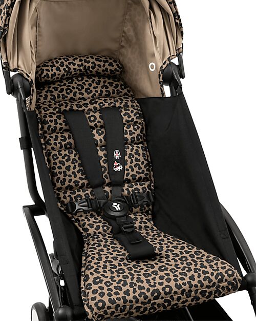 Stokke Passeggino YOYO3 Telaio Nero e Seduta Leopard - Dai 6 Mesi Passeggini Leggeri
