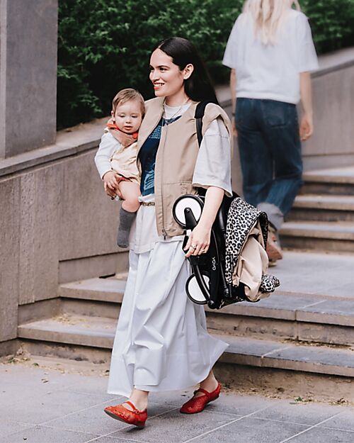 Stokke Passeggino YOYO3 Telaio Nero e Seduta Leopard - Dai 6 Mesi Passeggini Leggeri