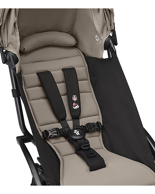Stokke Passeggino YOYO3 Telaio Nero e Seduta Taupe - Dai 6 Mesi Passeggini Leggeri