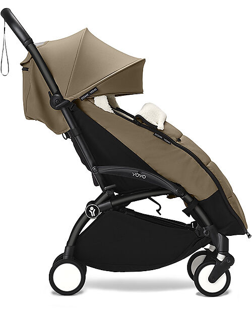 Stokke Passeggino YOYO3 Telaio Nero e Seduta Toffee - Dai 6 Mesi Passeggini Leggeri