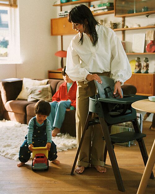 Stokke Sedia Evolutiva Steps con Baby Set Vassoio e Imbracatura - Nero e Marrone - Dai 6 Mesi Seggioloni Pappa