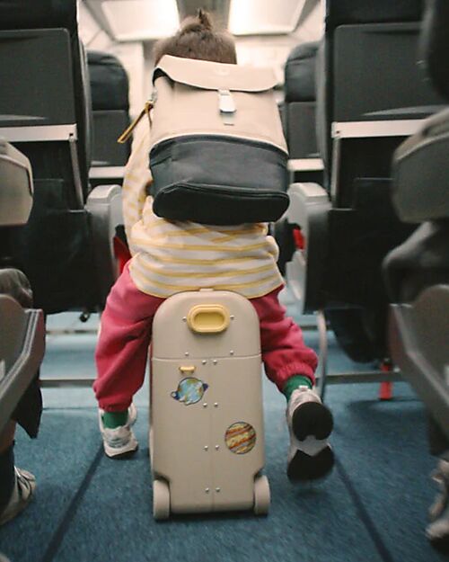 Stokke Set Viaggio JetKids Valigia Cavalcabile + Zaino Espandibile - Hazy Lilac Borse da Viaggio