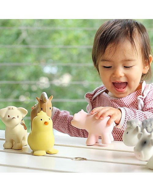 Tikiri 3-in-1 Sonaglio Cane, Massaggiagengive, Gioco da Bagno, My First Farm - Confezione Regalo - 100% Caucciù Naturale Giochi Bagno