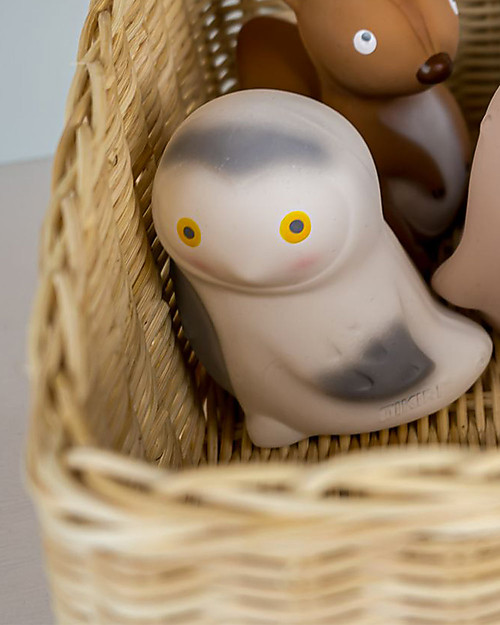 Tikiri 3-in-1 Sonaglio Gufo delle Nevi, Massaggiagengive, Gioco da Bagno, My First Arctic Animals - 100% Caucciù Naturale Giochi Bagno