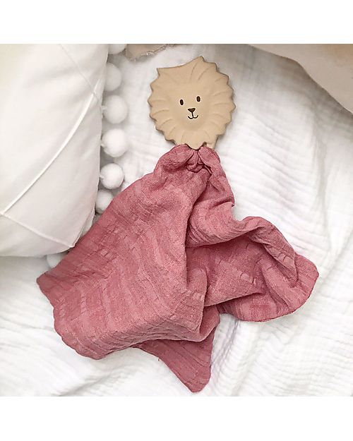 Tikiri DouDou Massaggiagengive Leone, Rosa - Caucciù Naturale e Cotone Bio Doudou