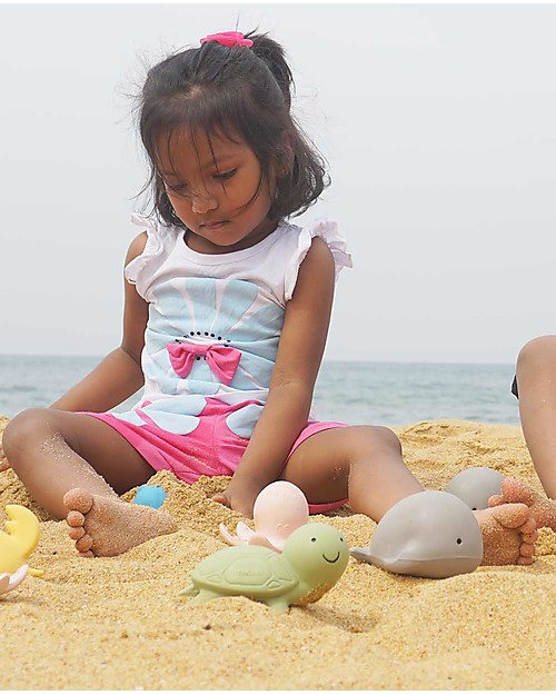 Tikiri Ocean Buddies - Tartaruga - 3-in-1 Sonaglio, Massaggiagengive, Gioco da Bagno - 100% Caucciù Naturale Giochi Bagno