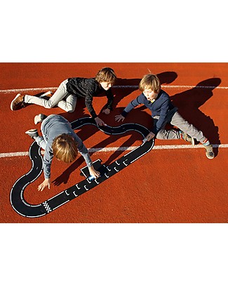 Waytoplay Pista flessibile per Macchinine Waytoplay, Grand Prix, 24 pezzi - Si adatta a tutte le superfici! Giochi all'Aperto