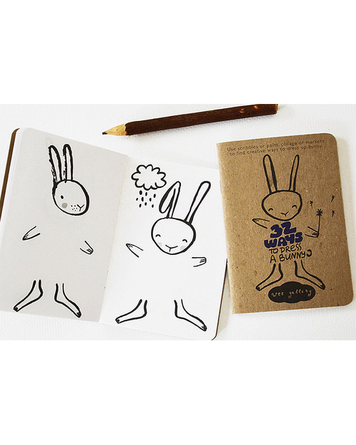 Wee Gallery 32 Modi di Vestire un Coniglietto (Libro Creativo -Carta Riciclata) Disegnare e Colorare
