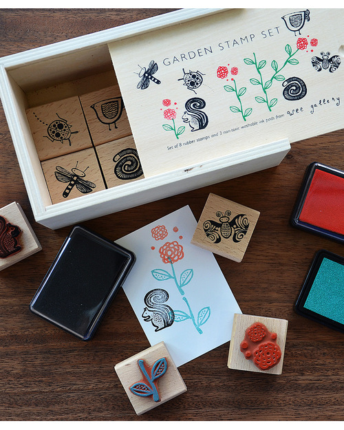 Wee Gallery Set di Timbri Garden - Naturale & Atossico Adesivi e Timbri