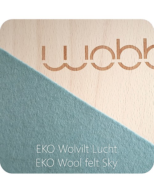 Wobbel Wobbel Original Tavola d'Equilibrio in Legno, Smalto Trasparente e Feltro - Azzurro Cielo - Divertimento ed esercizio per grandi e piccini Giochi Montessoriani