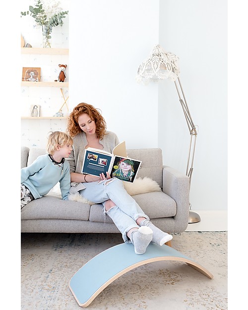 Wobbel Wobbel Original Tavola d'Equilibrio in Legno, Smalto Trasparente e Feltro - Azzurro Cielo - Divertimento ed esercizio per grandi e piccini Giochi Montessoriani